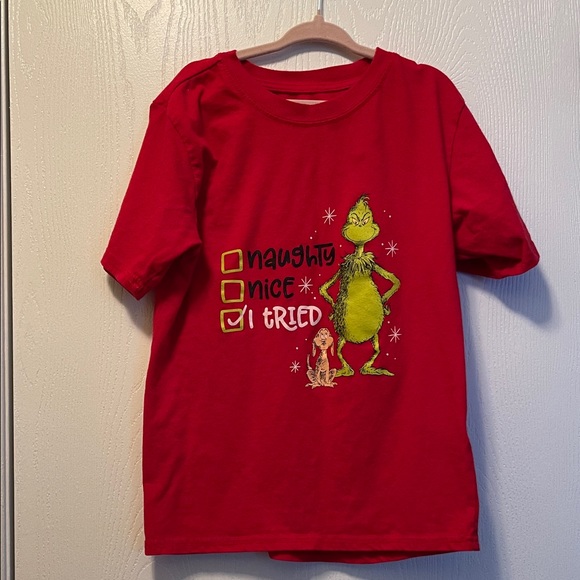 The Grinch T-Shirt - Picture 1 of 3